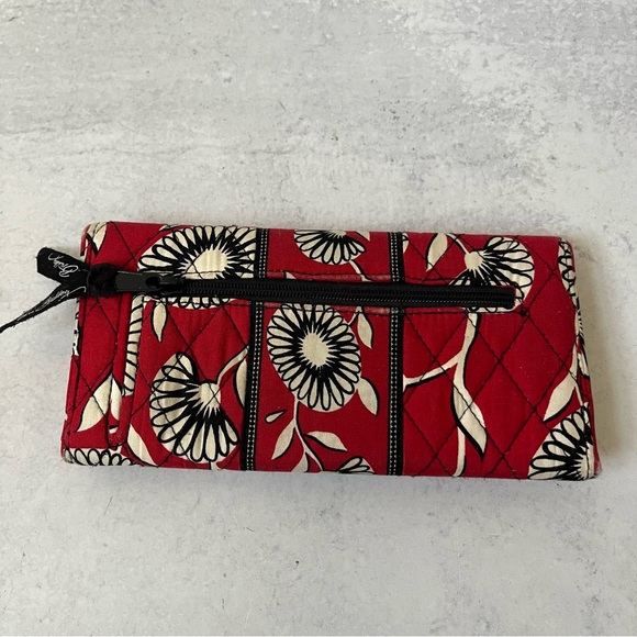 Vera Bradley Wallet Clutch Red Floral Quilted - Picture 2 of 5